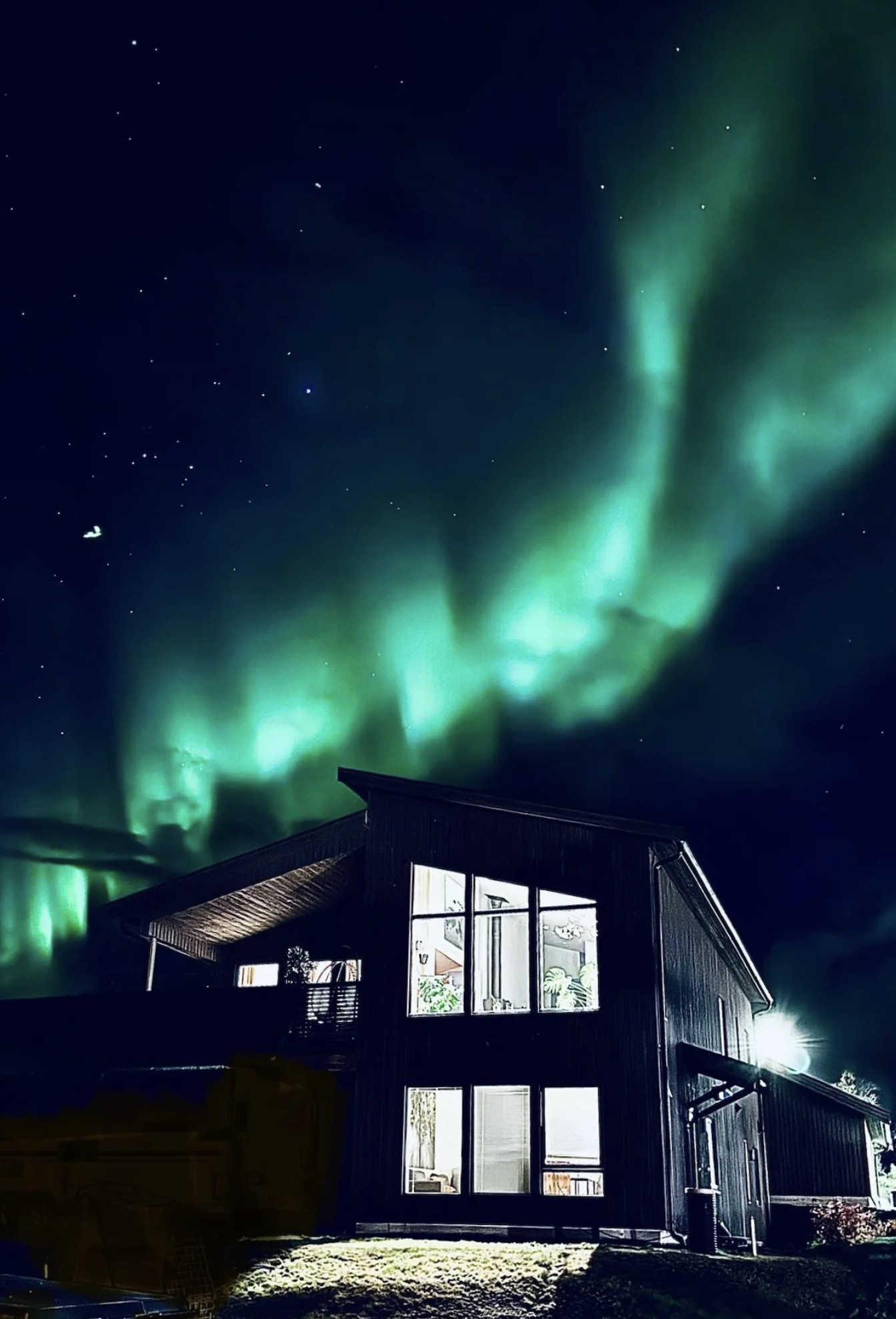 Lines & Loops studio under the northern lights, Rovaniemi